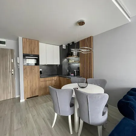 Apartament Crystal Rewal